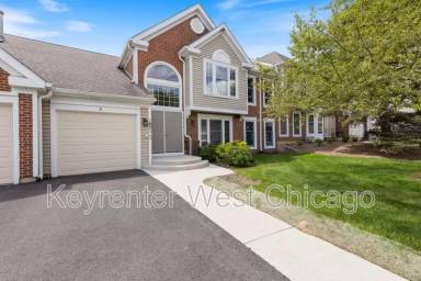 Main picture of 1851 Fox Run Dr