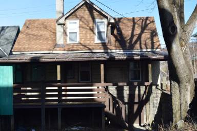 Main picture of 127 East High Street - 2