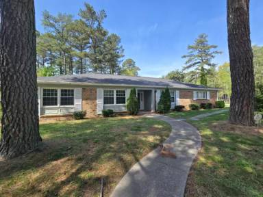 Main picture of 3316 E Princeton Rd