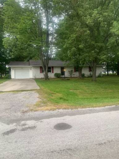 Main picture of 15 Bob a Rosa Ave