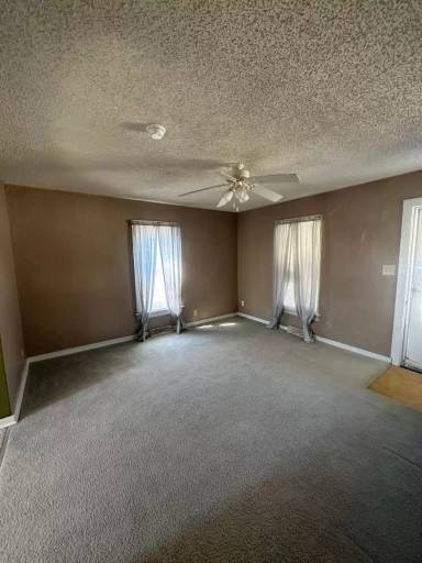 Main picture of 208 NE 9th St