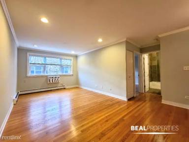 Main picture of 625 W Wrightwood Ave Apartments