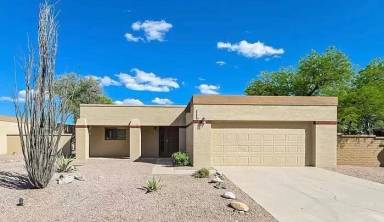 Main picture of 1800 N Ranch Dr