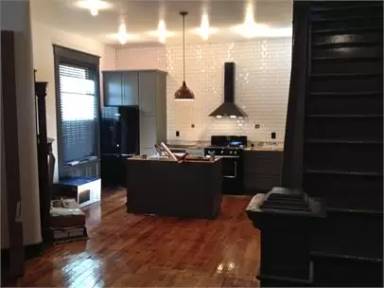 Main picture of 101 W 5th Ave