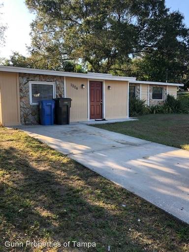 Main picture of 1204 E Camellia Dr
