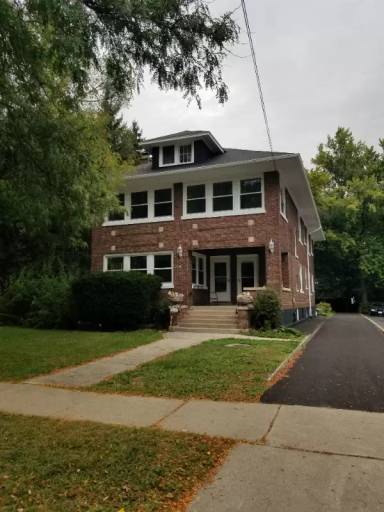 Main picture of 1101 W Cossitt Ave