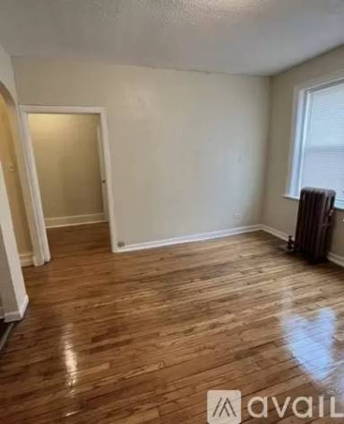 Main picture of 5300-04 W Division St 1204-10 Lockwood Ave