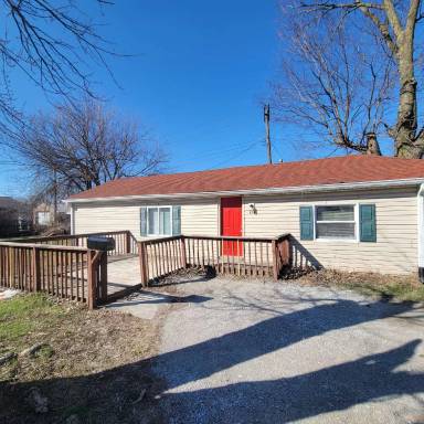Main picture of 754 N Somerset Ave