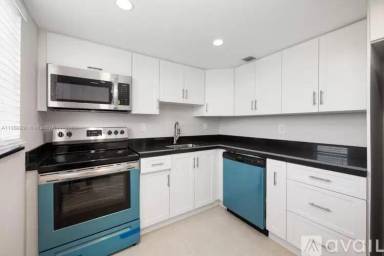 Main picture of El Conquistador Condo