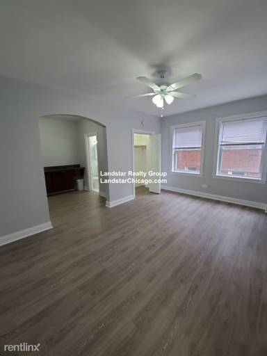 Main picture of 6930,6954,6971,6975 N Greenview Ave Apartments