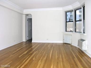 Main picture of 1680 York Ave