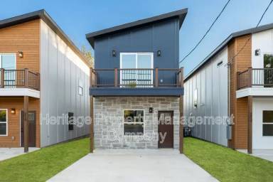 Main picture of 214 Cooper St
