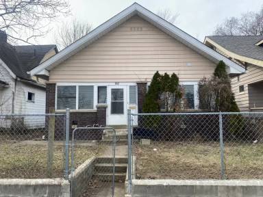 Main picture of 858 N Gray St