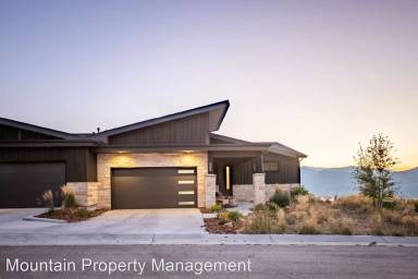 Main picture of 11363 N Shoreline Ct