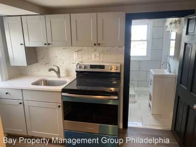 Main picture of 127 W Roosevelt Blvd