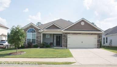 Main picture of 904 Avalon Ct