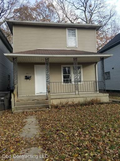 Main picture of 2611 Fox Ave