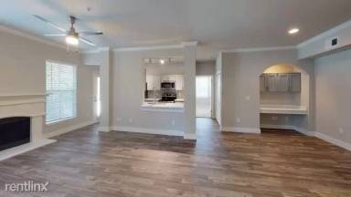 Main picture of 4226 SE Military Dr