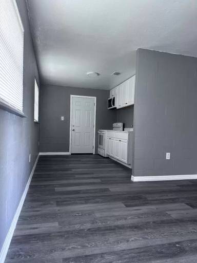 Main picture of 307 SW 3rd Ter