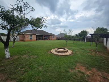 Main picture of 206 Maree Dr