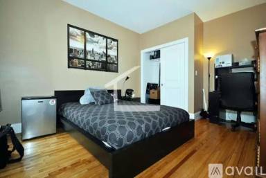 Main picture of 8 Saint Lukes Rd