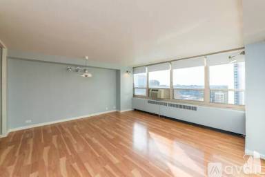 Main picture of 3950 North Lake Shore Drive Condominium