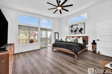 Main picture of 1329 SW Boardwalk Ln