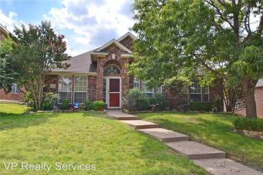 Main picture of 2440 Brycewood Ln