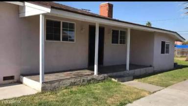 Main picture of 519 W 219th St