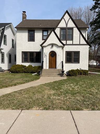 Main picture of 2045 Goodrich Ave