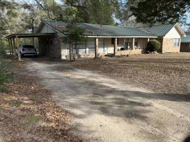 Main picture of 620 Temple St