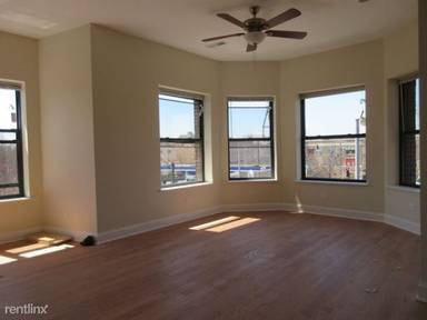 Main picture of 7601 N Sheridan Rd