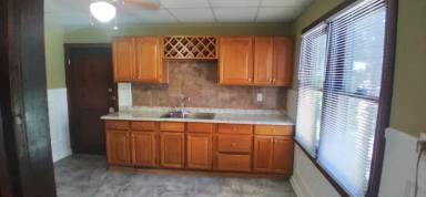 Main picture of 7130 Clement Ave