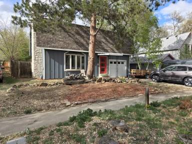 Main picture of 545 E 11th St
