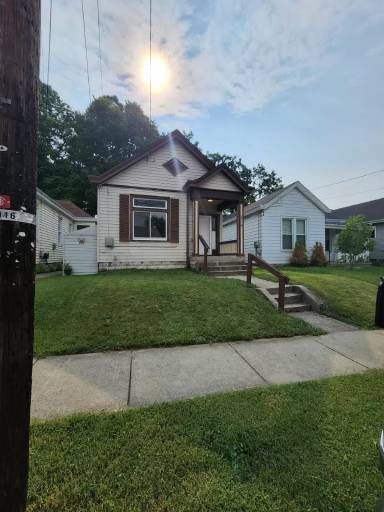 Main picture of 3716 Lincoln Ave