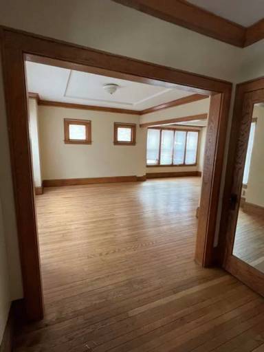 Main picture of 2447 N 48th St