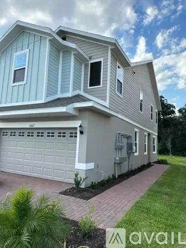 Main picture of 34167 Cinder Way