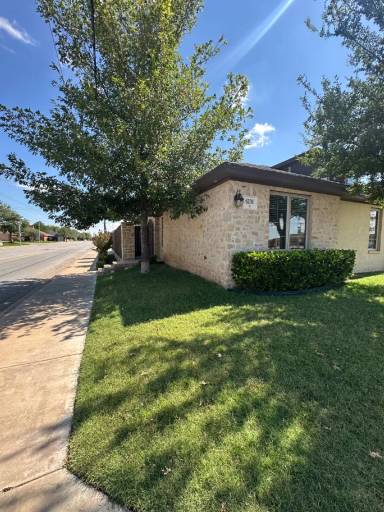 Main picture of 6101 73rd St