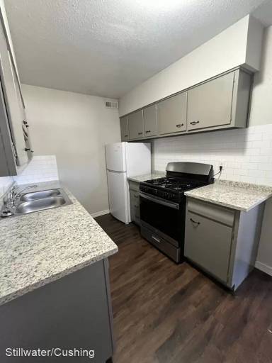 Main picture of 1108 N Duck St