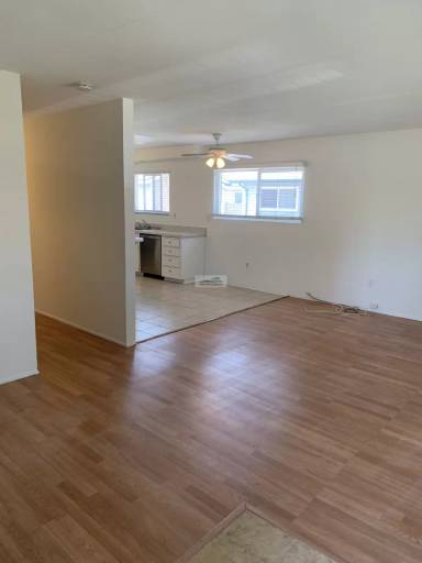 Main picture of 401 Sunflower Ave