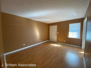 Main picture of 418 McCullars Ln