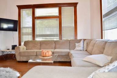 Main picture of 1248 W 29th St
