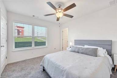 Main picture of 1788 S Razorback Rd