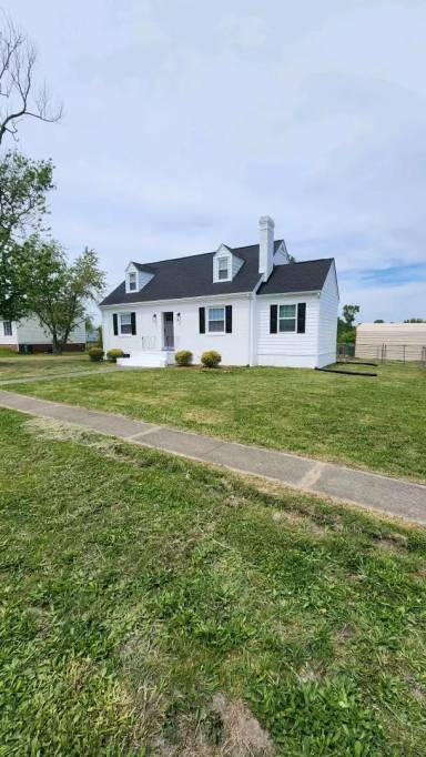 Main picture of 2516 Williamsburg Rd
