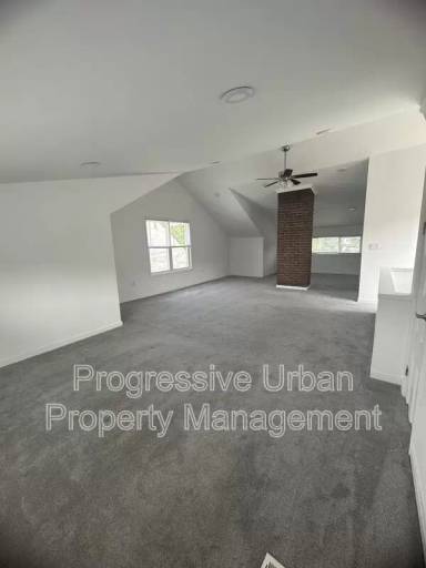 Main picture of 1305 W 106th St