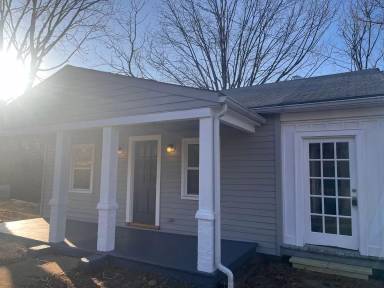 Main picture of 405 Chambersville St