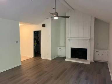 Main picture of 10216 Camelback Cir