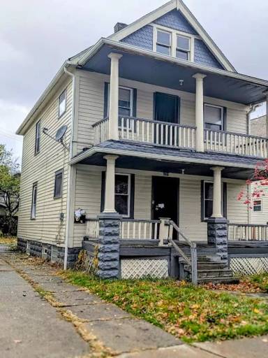 Main picture of 2816 E 125th St