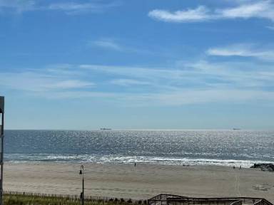 Main picture of Surfview Towers