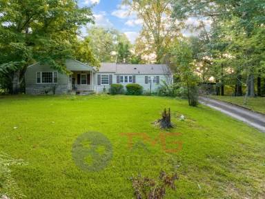 Main picture of 2434 Kantebury Dr